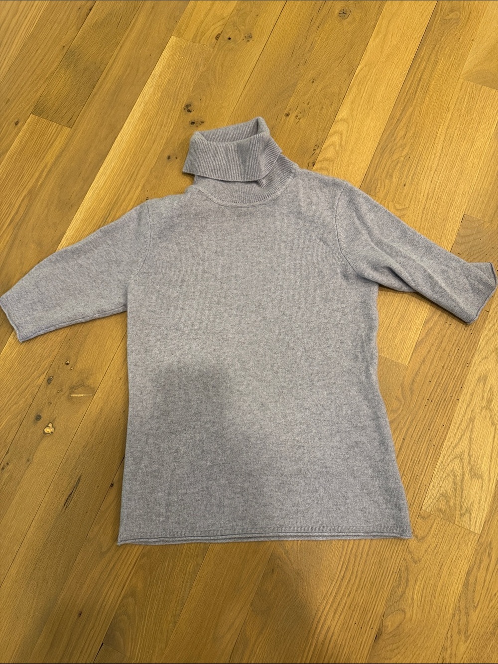 Short -Sleeve Turtleneck Sweater xs